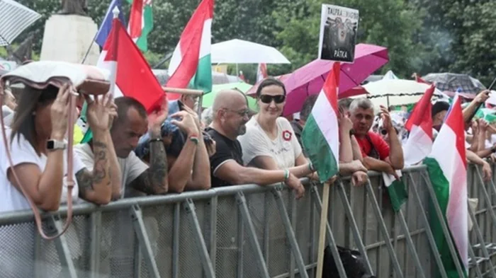В Венгрии тысячи человек вышли на антиправительственный митинг